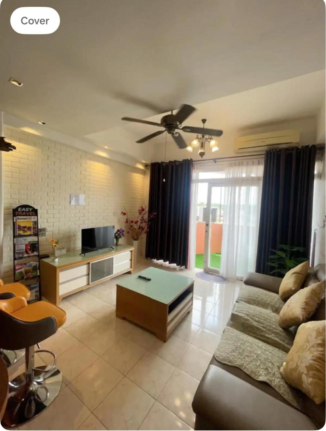 Riverbank Suites Waterfront Kuching Kültér fotó