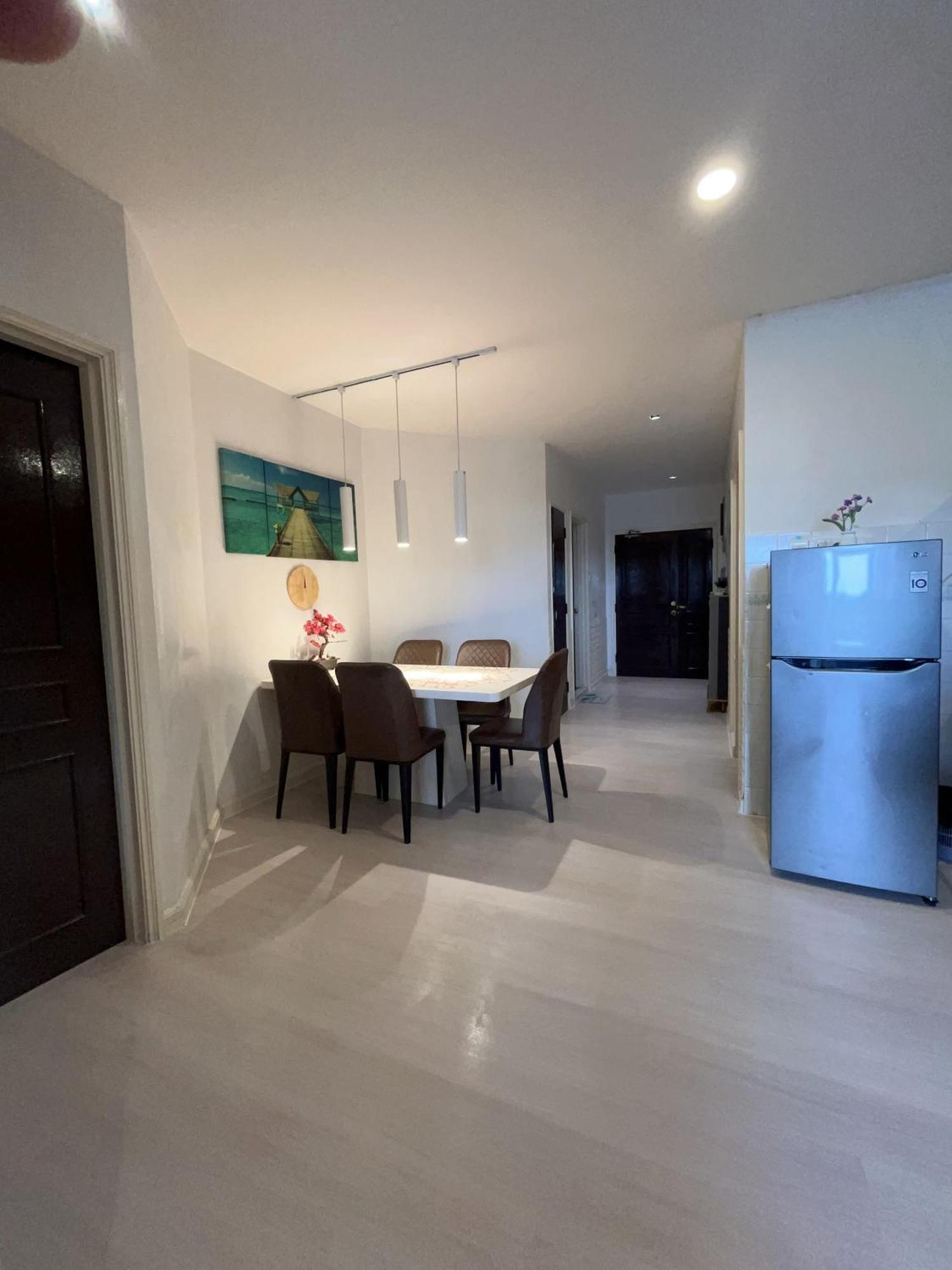Riverbank Suites Waterfront Kuching Kültér fotó
